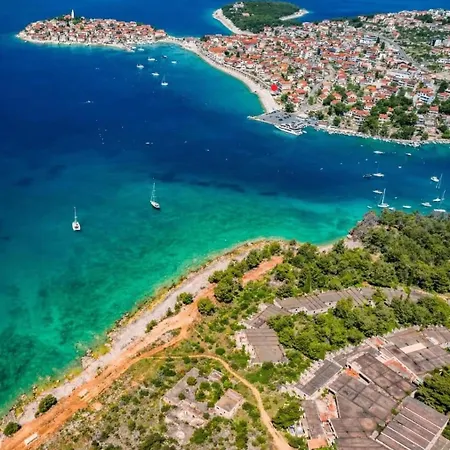 Apartment Petra Primosten